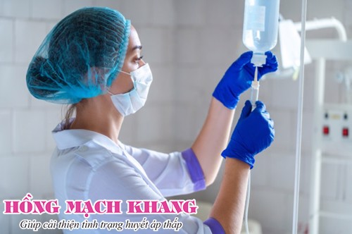 Tụt huyết áp có nên truyền nước không? - Tư vấn từ chuyên gia tim mạch  